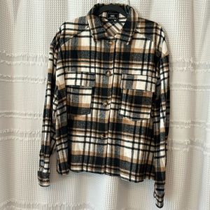 Have brand plaid shacket with front pockets
